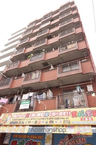 日誠マンションの外観写真