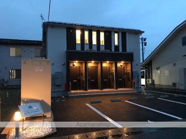 カーサ・ディセントラの外観写真