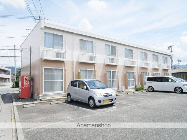 レオパレスファミールの外観写真