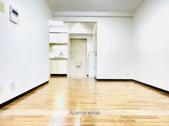 デザイナーズ8マンションの内装写真