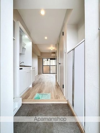 ライオンズマンション三鷹さくら通り[1R/17.98m2]の玄関1