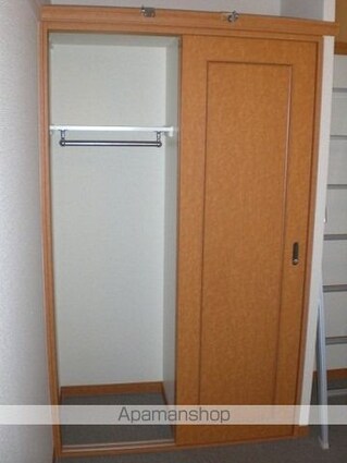 レオパレス輝[1K/20.28m2]の収納