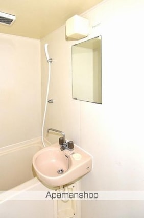 シャンボール峰山[1K/15.93m2]の洗面所