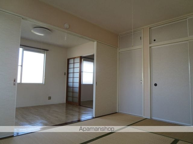 ハイツ新町3号棟の内装写真