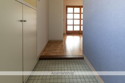 正英社ビル[3DK/54.96m2]の玄関