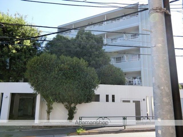 ユーコート千歳烏山の外観写真