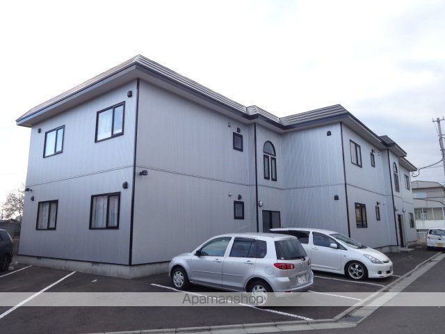 函館市 2階建 築22年の外観写真
