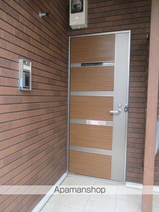 和歌山県和歌山市吹上２丁目[1R/30m2]のエントランス1