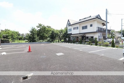 ＡＬＶＡ．ｂ[1LDK/46.38m2]の駐車場1