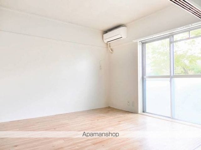 ビレッジハウス中川原1号棟の内装写真