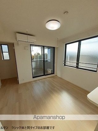 トライ　パーク　伊月[1LDK/42.2m2]のリビング・居間1