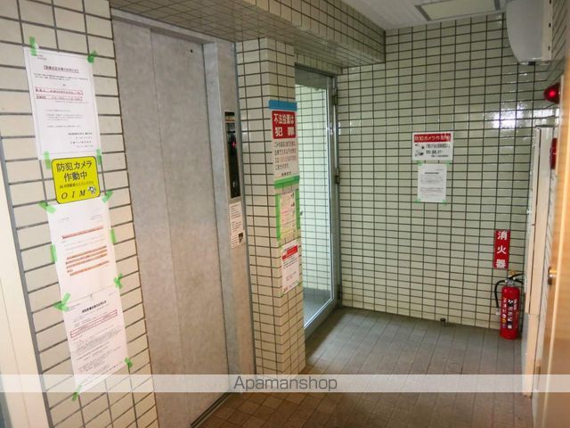 クリオ淵野辺壱番館の玄関写真