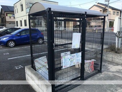 シャトレー参番館[1R/29m2]のエントランス1