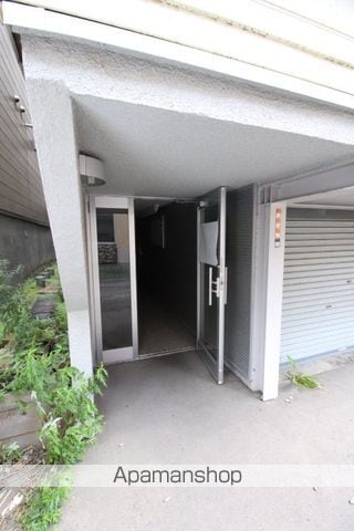 パレロワイヤルN7の玄関写真
