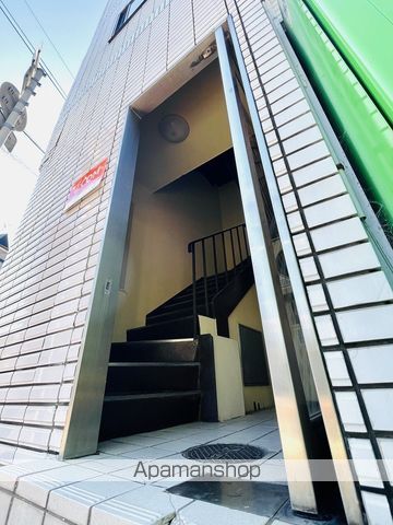 両国ハイツの玄関写真