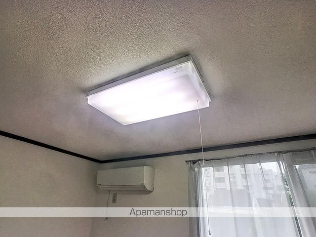 ハイツ渡辺A棟の内装写真