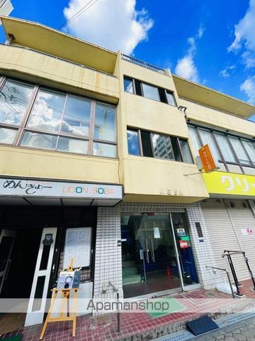 川庄ハイツの外観写真