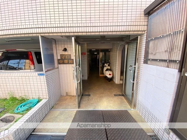 山一守口壱番館の玄関写真