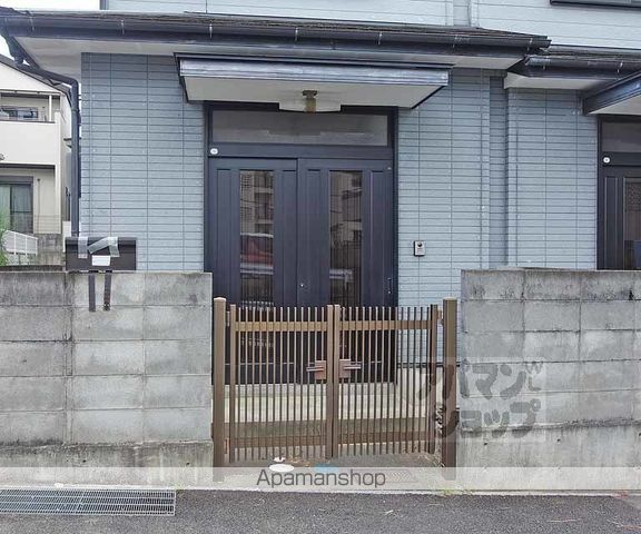 円明寺鳥居前貸家の玄関写真