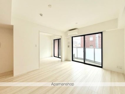 Ｓｏｌａｓｔ　Ｓｑｕａｒｅ綾瀬[2LDK/56.84m2]のリビング・居間2