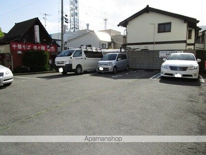長野県長野市大字中御所岡田町[2LDK/68.11m2]の駐車場