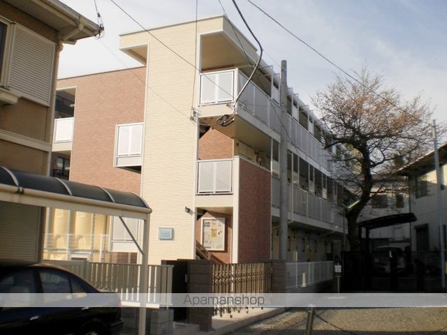 レオパレスリルト保土ヶ谷の玄関写真