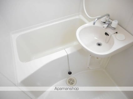 レオパレスブルースカイⅡ[1K/20.28m2]のリビング・居間2