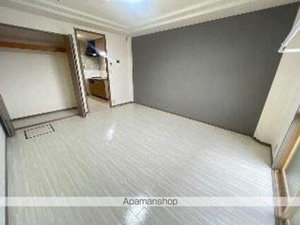 サンコート窪津[1K/30.96m2]のリビング・居間1