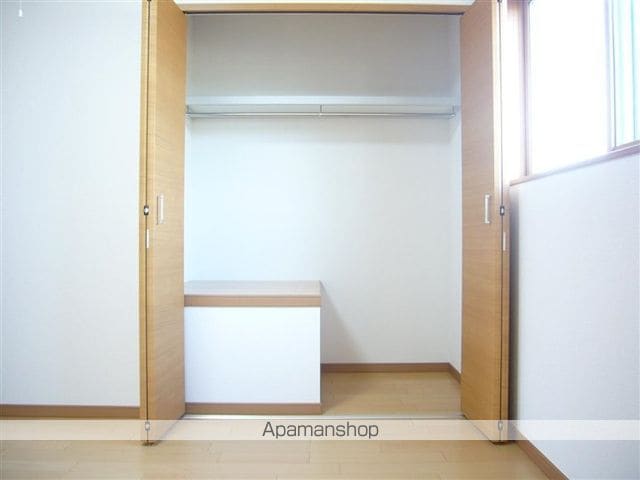 メゾネットKの内装写真