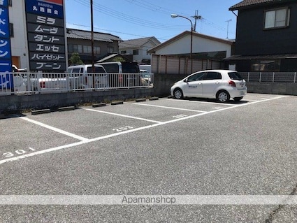 アイワハイツ[2DK/42.6m2]の駐車場