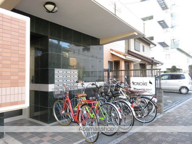 H.EARTHの玄関写真