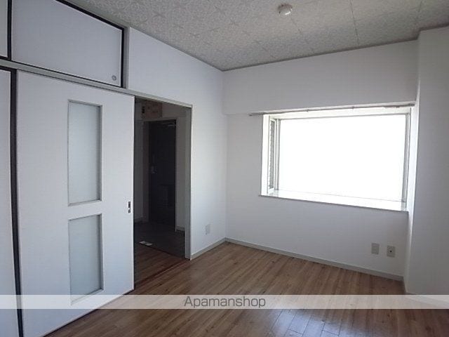 ヴァリアブル入場の内装写真