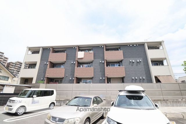 カザリベ城陽駅前の外観写真