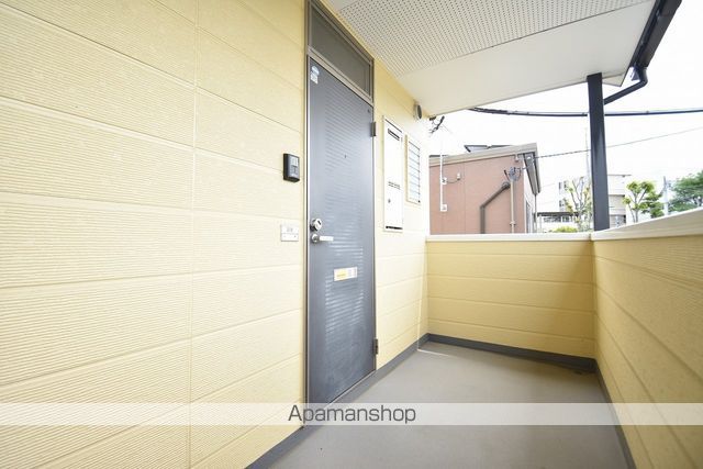 ラフォーレ滝道Iの玄関写真