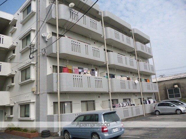 永徳ハイツB棟の玄関写真