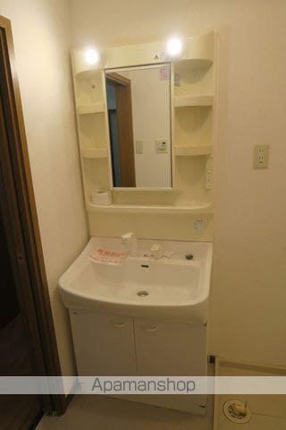ブランドール板原の内装写真