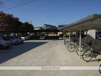 アビタ奥野Ａ[2LDK/55.34m2]の駐車場
