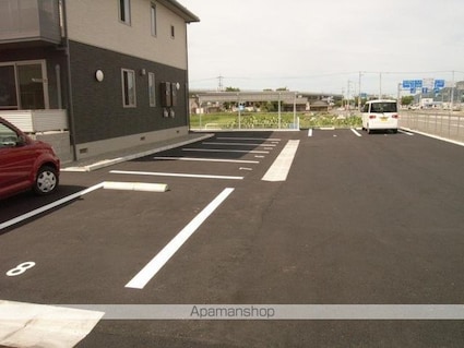 ウィステリア[2LDK/49.28m2]の駐車場