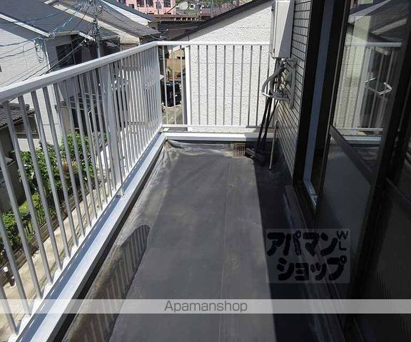 BEEHOUSEの内装写真