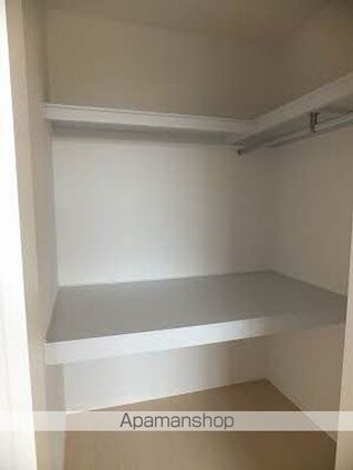 メゾン楽天　Ｂ棟[2LDK/61.21m2]の収納