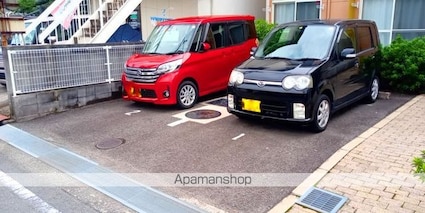 レオパレスベルソー[1K/19.87m2]の駐車場