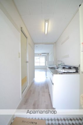 スチューデントパレス多摩センター[1R/17.39m2]の玄関