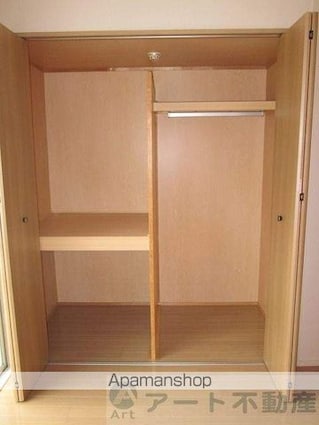 インペリアル志津川[1K/22.68m2]の収納