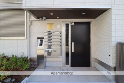 ラリュール清川Ｂ[2LDK/48.62m2]のエントランス