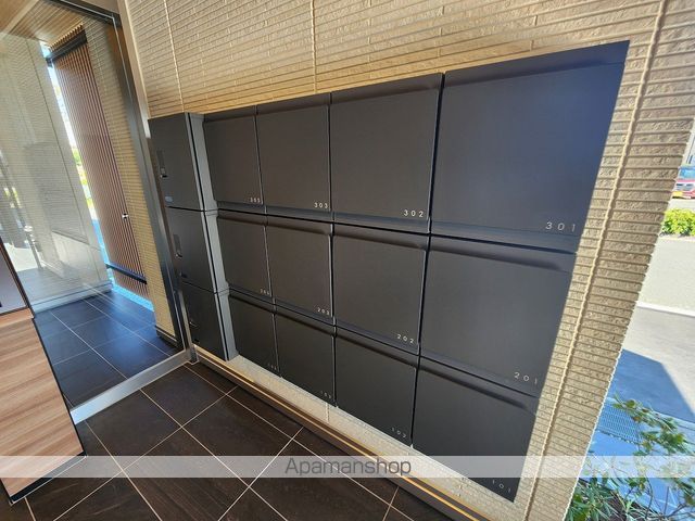 浜松市中央区 3階建 築2年の外観写真