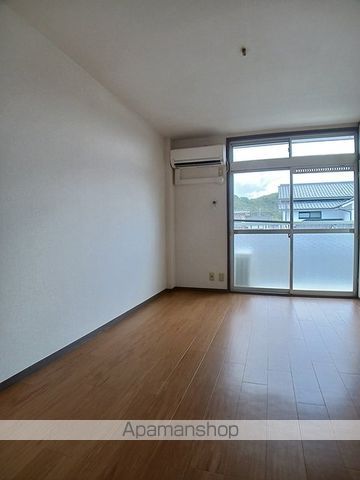 シティハイツ崎山の内装写真