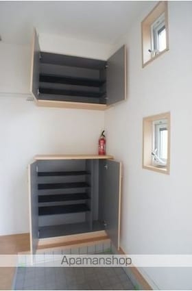 ドルチェコートＤ[2LDK/65.11m2]の玄関