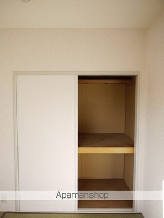 ブルーヒルＡＢ棟[3K/50.78m2]の収納