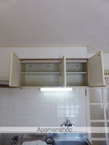 ホワイティ沙羅A棟の内装写真