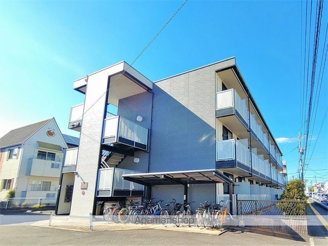 レオパレスラビホワ23の外観写真